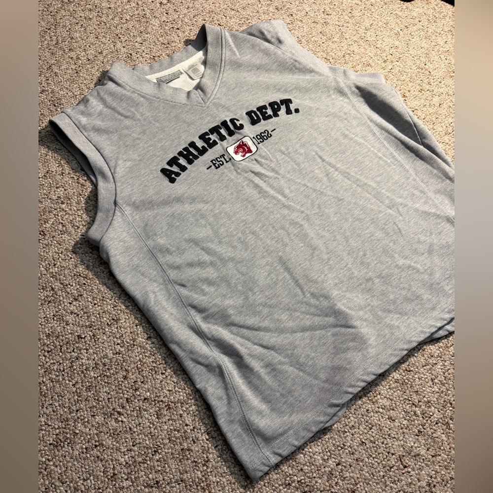 Athletic Works Heather Gray V-Neck Sleeveless Shirt